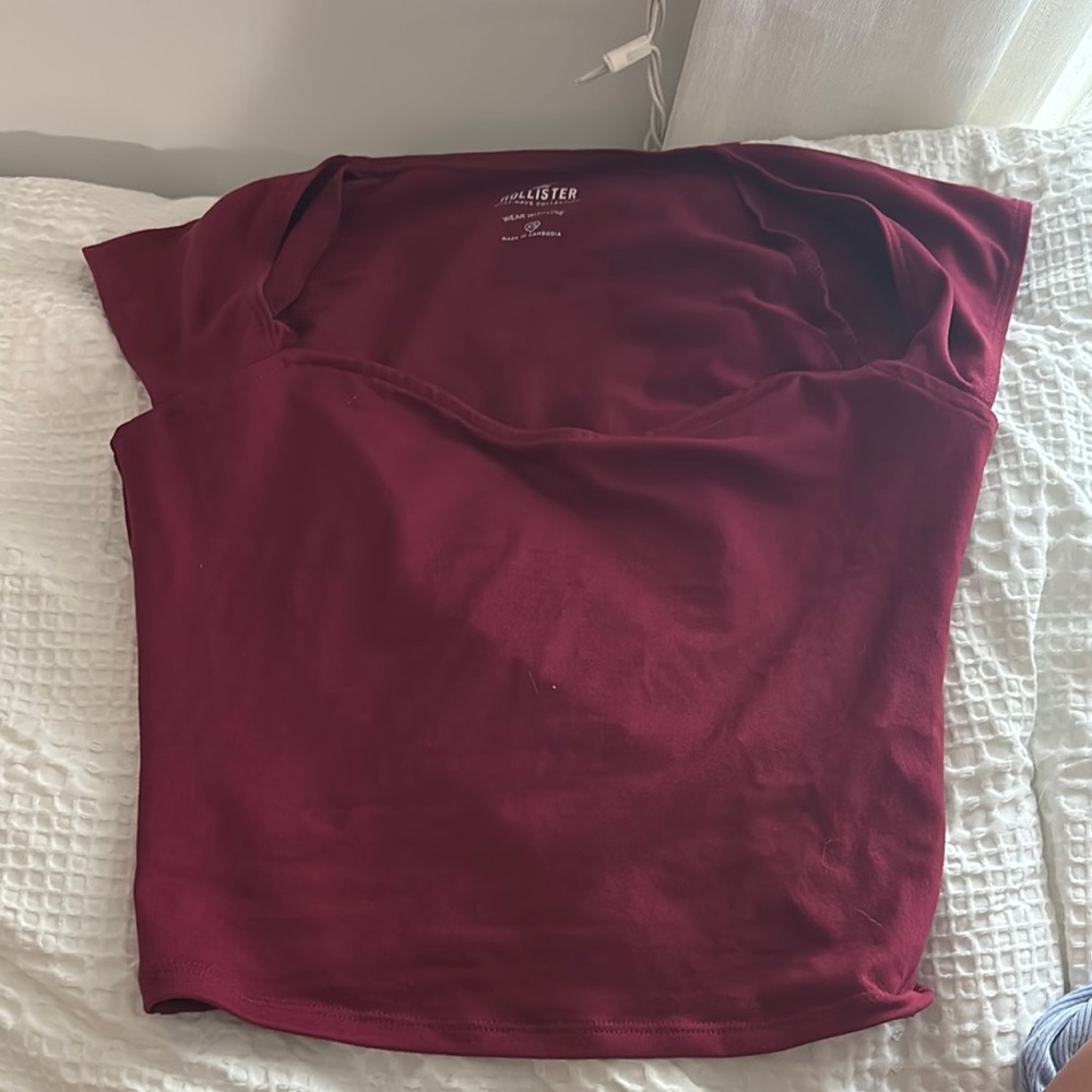 Hollister Women's Burgundy Top